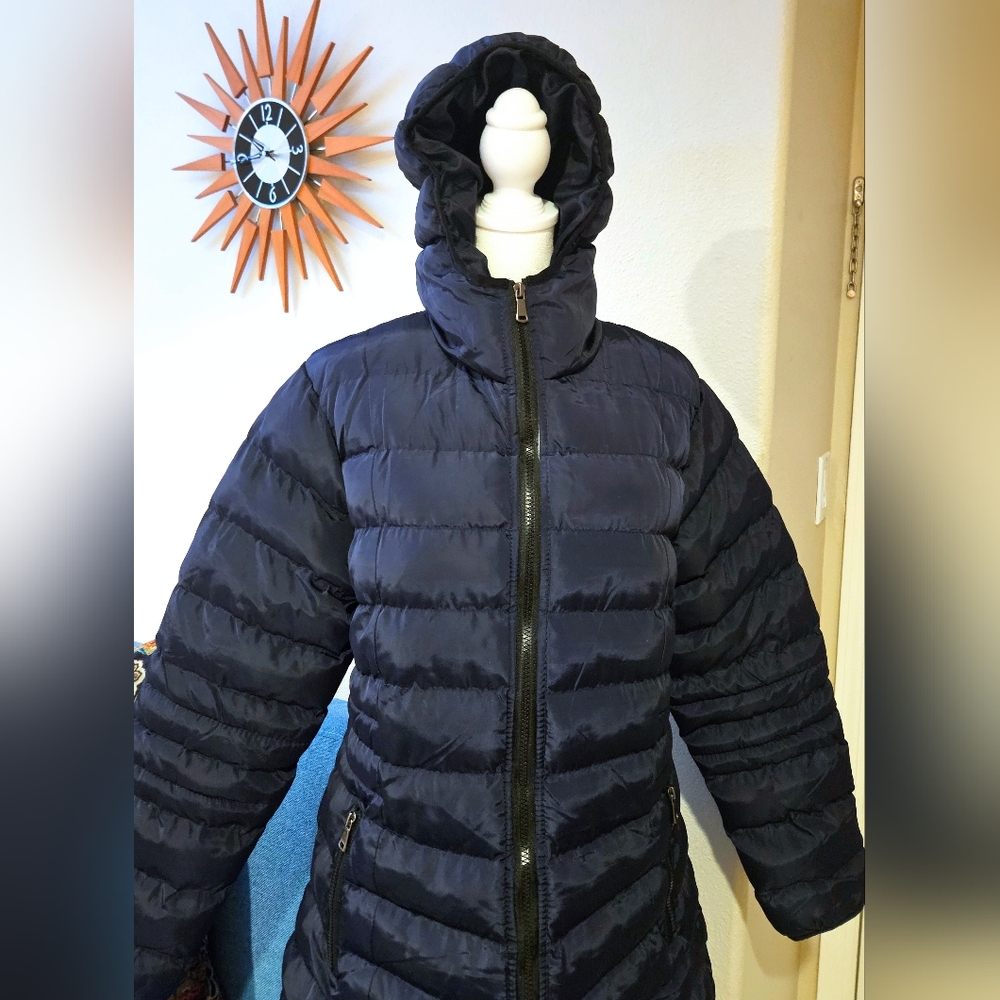 Like NEW Beautiful Blue Long Puffer Coat Medium - Picture 4 of 9